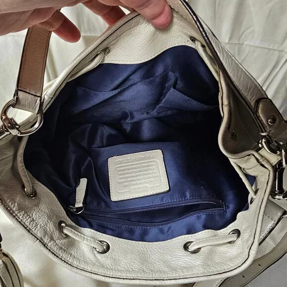 Coach Vintage Pebbled Leather Bucket Bag - Picture 8 of 12